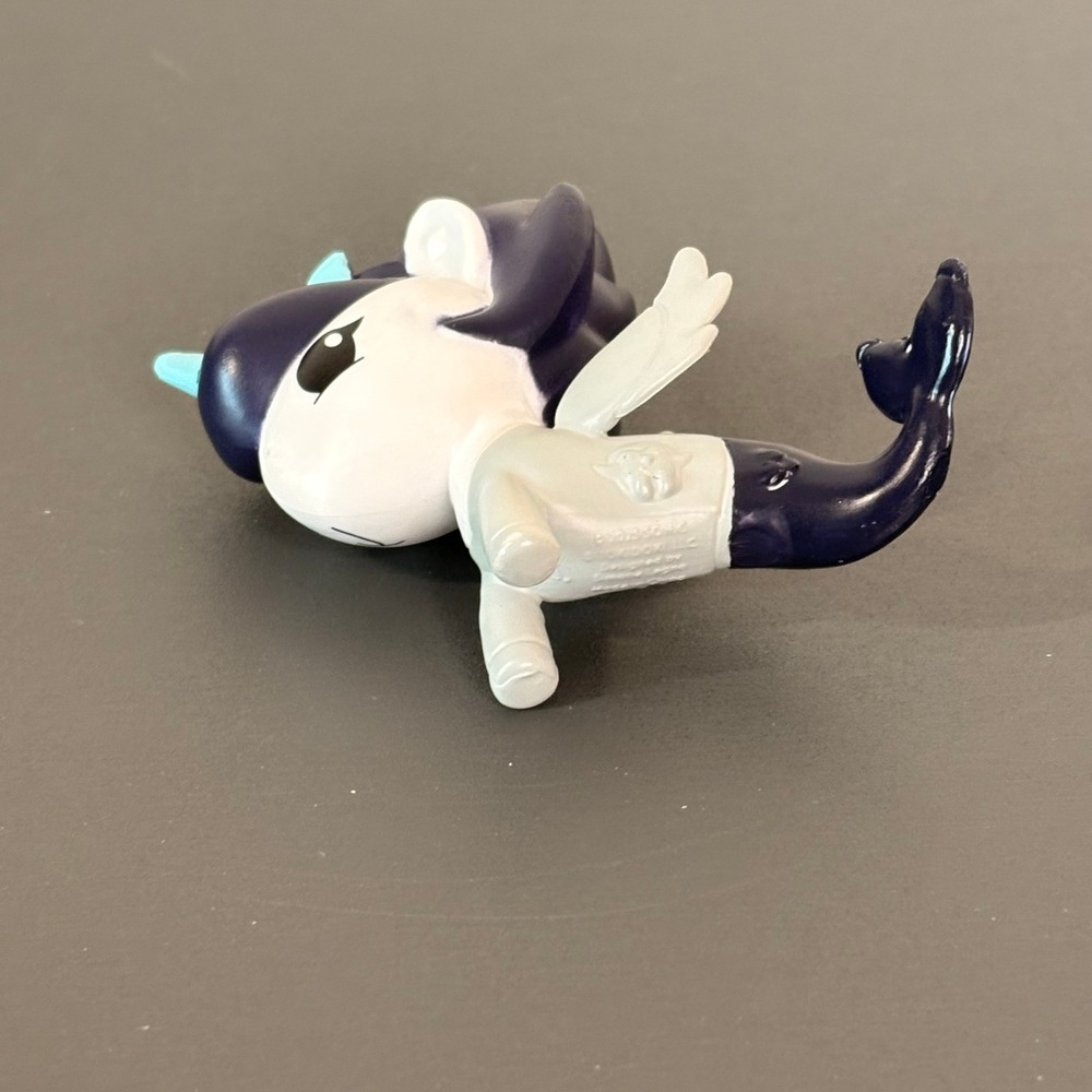 Tokidoki Mermicorno Vinyl Figure Kids OS Purple Excellent Series 1 Perla - Picture 3 of 4